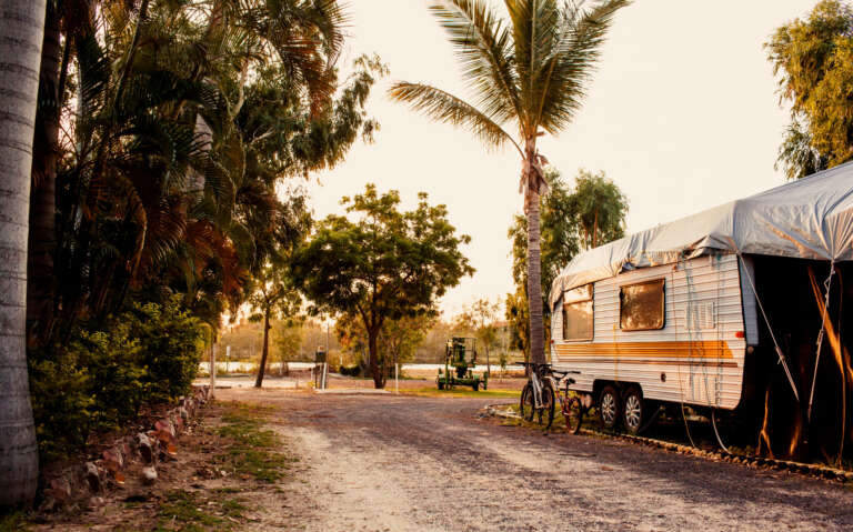 Lee más sobre el artículo Las mejores playas para visitar en autocaravana en España.