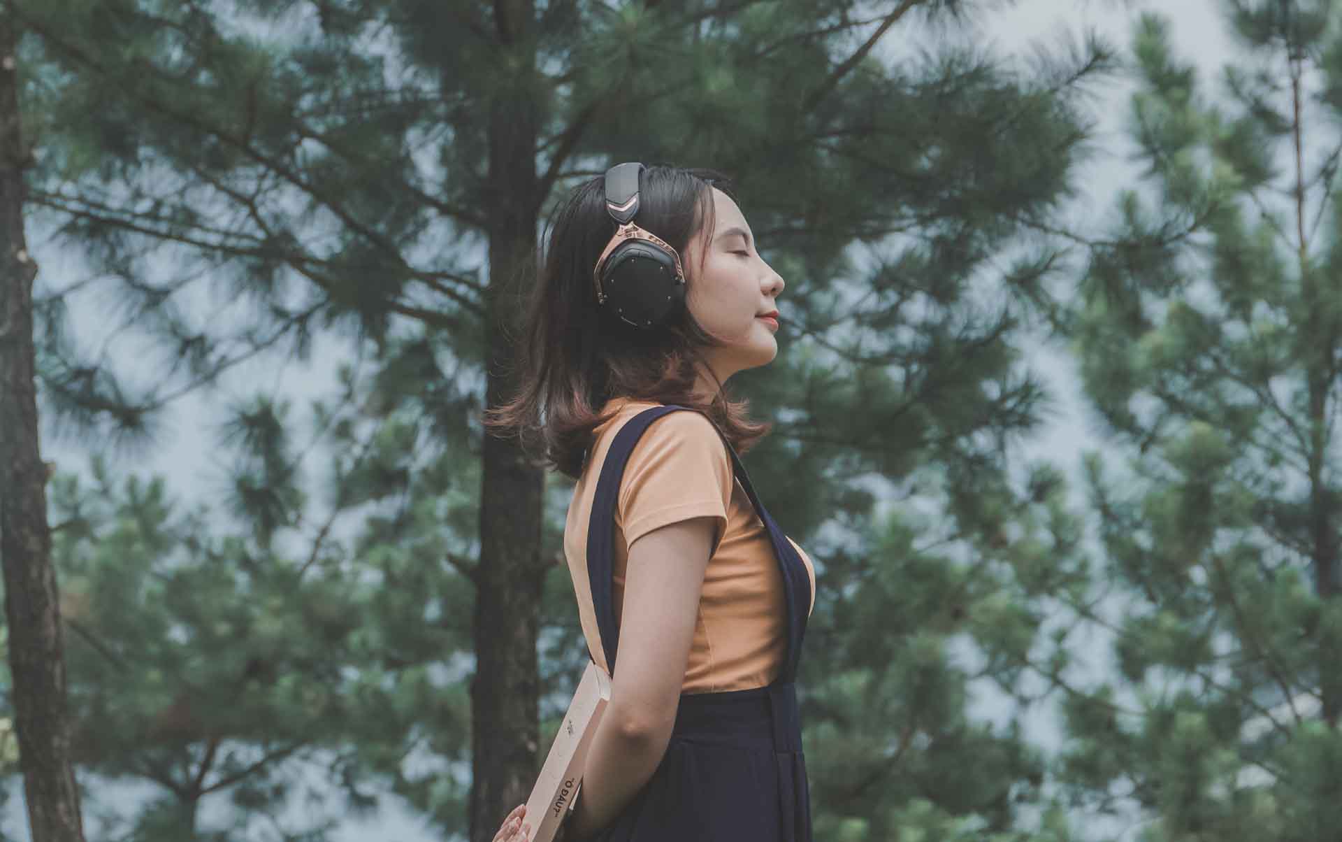 Lee más sobre el artículo Playlist de otoño: las mejores canciones para tus viajes en caravana