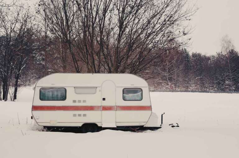 Lee más sobre el artículo Secretos del otoño e invierno en autocaravana: ¡descubre lo que no sabías!