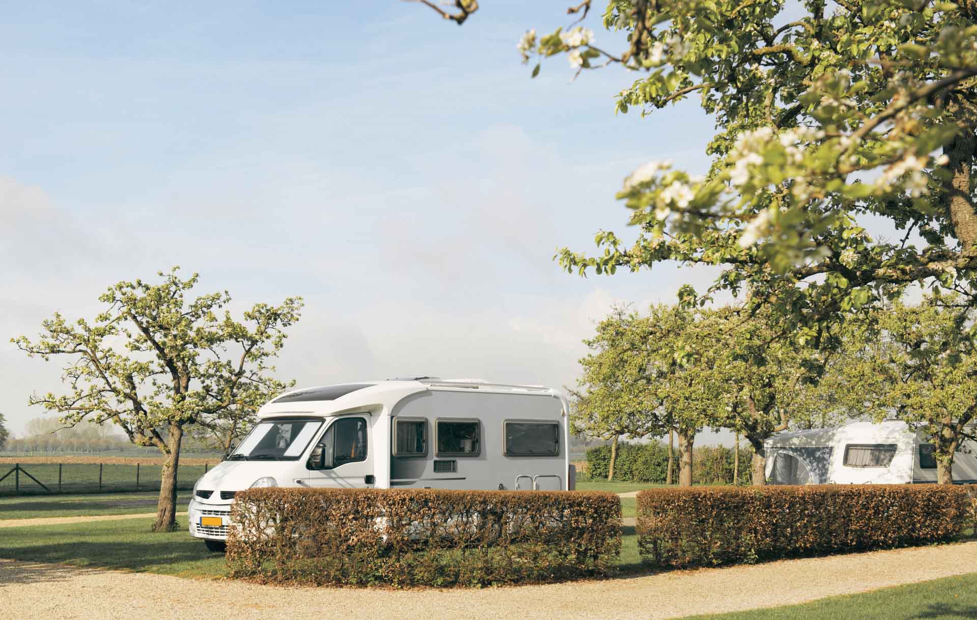 Lee más sobre el artículo Rutas y escapadas en autocaravana en primavera: viaja con la naturaleza en su mejor momento