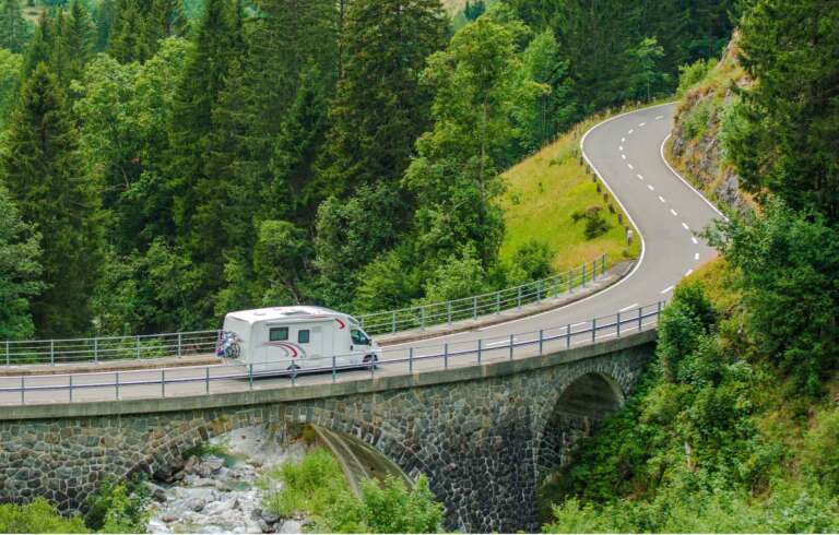Lee más sobre el artículo Portugal sobre ruedas: rutas en autocaravana para descubrir el país