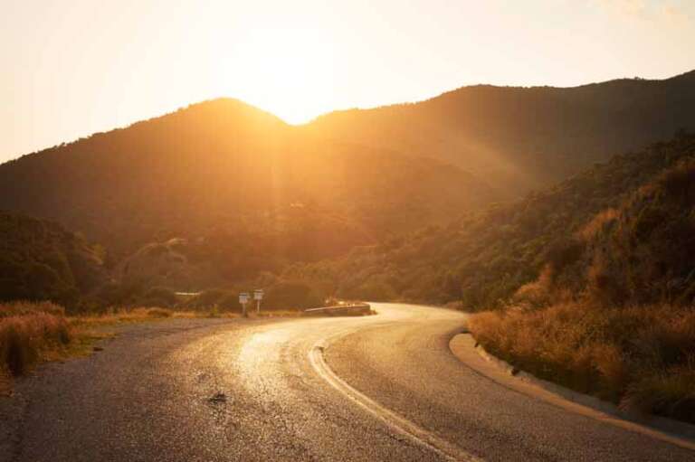 Lee más sobre el artículo Rutas de montaña en autocaravana: escapa del calor y conquista la naturaleza