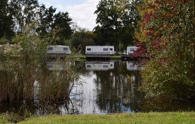 Lee más sobre el artículo Consejos para preparar tu autocaravana en otoño y disfrutar de rutas inolvidables