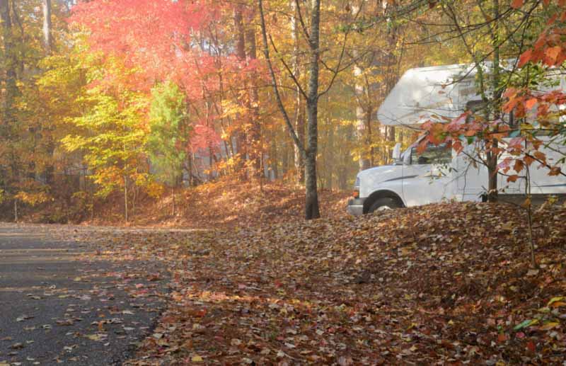 Lee más sobre el artículo Rutas mágicas en autocaravana para descubrir España en otoño