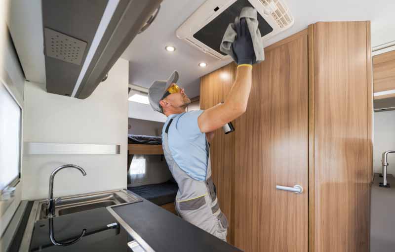 preparación de la autocaravana en otoño